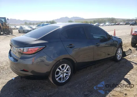2018 Toyota Yaris Ia z USA, uszkodzony, nr VIN 3MYDLBYV5JY301201